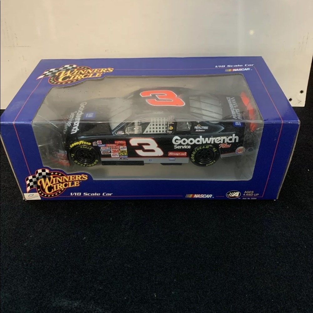 WINNERS CIRCLE EARNHARDT NASCAR #3 1/18 GOODWRENCH